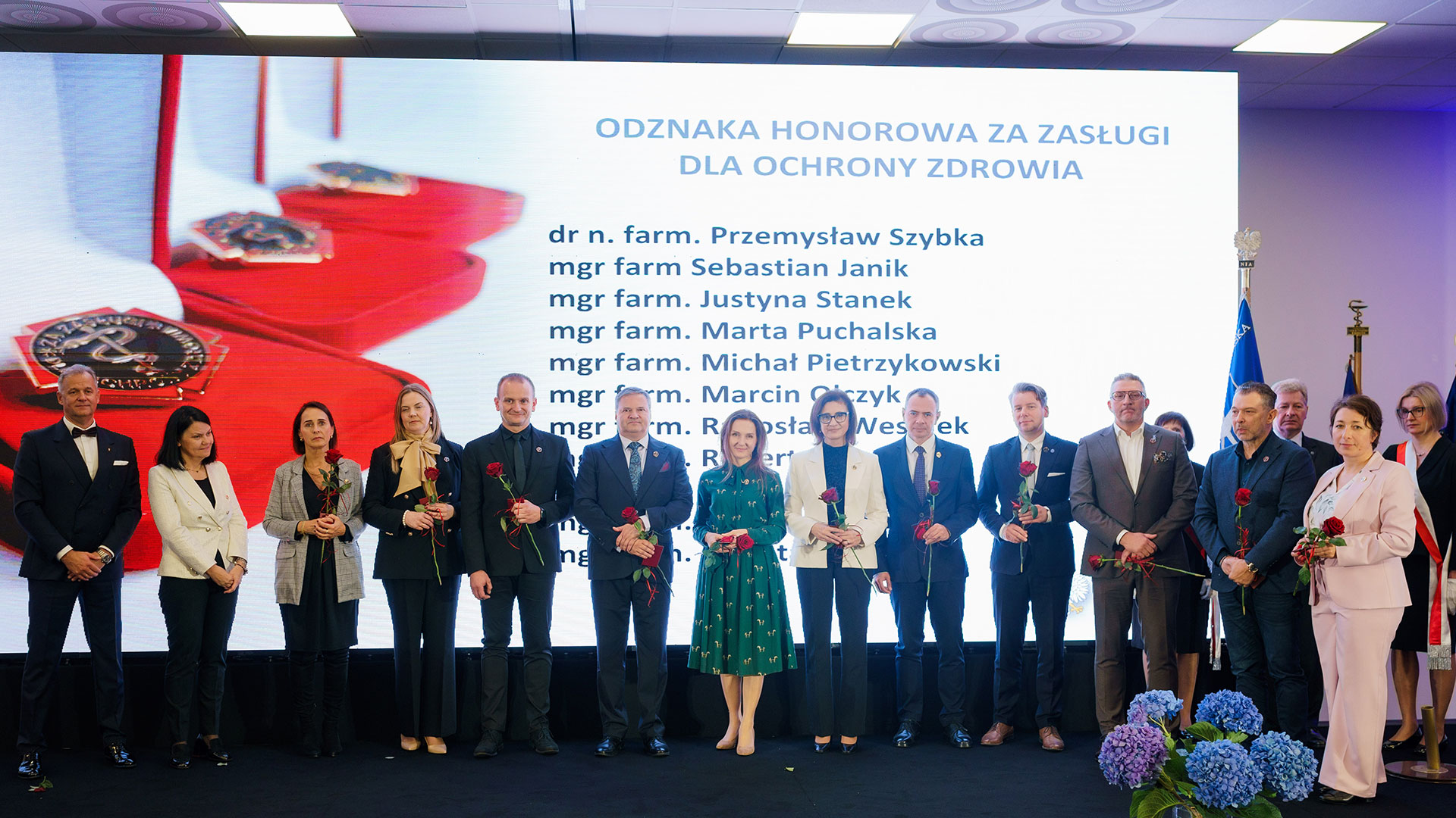 Farmaceuci uhonorowani Odznaką Honorową za zasługi dla ochrony zdrowia.