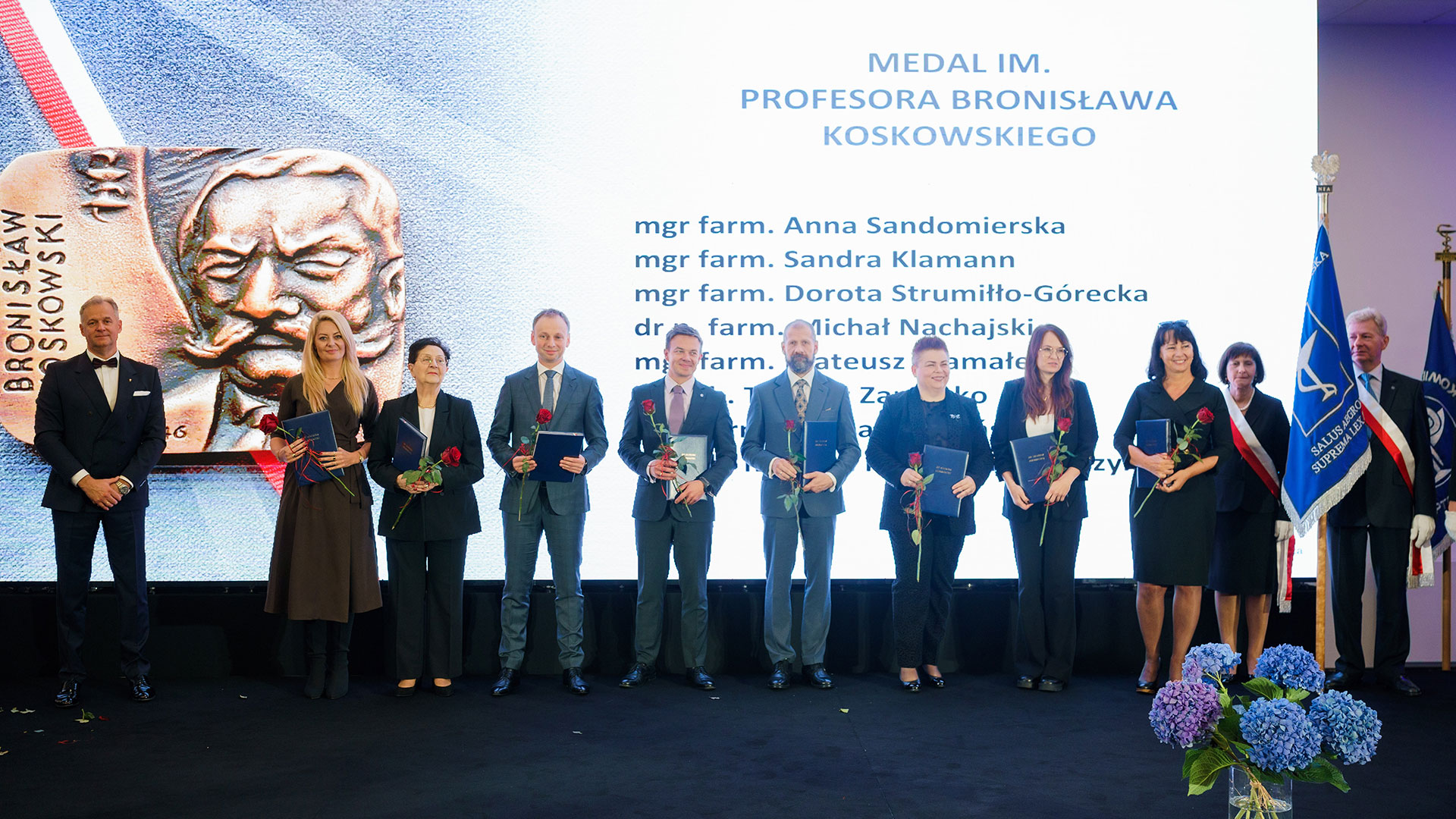 Zasłużeni farmaceuci odznaczeni Medalem im. Profesora Bronisława Koskowskiego.