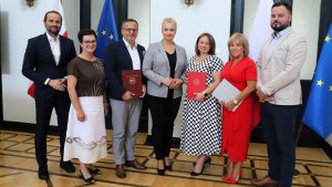 23.08.2023-spotkanie-na-Miodowej-PHOTO-OP
