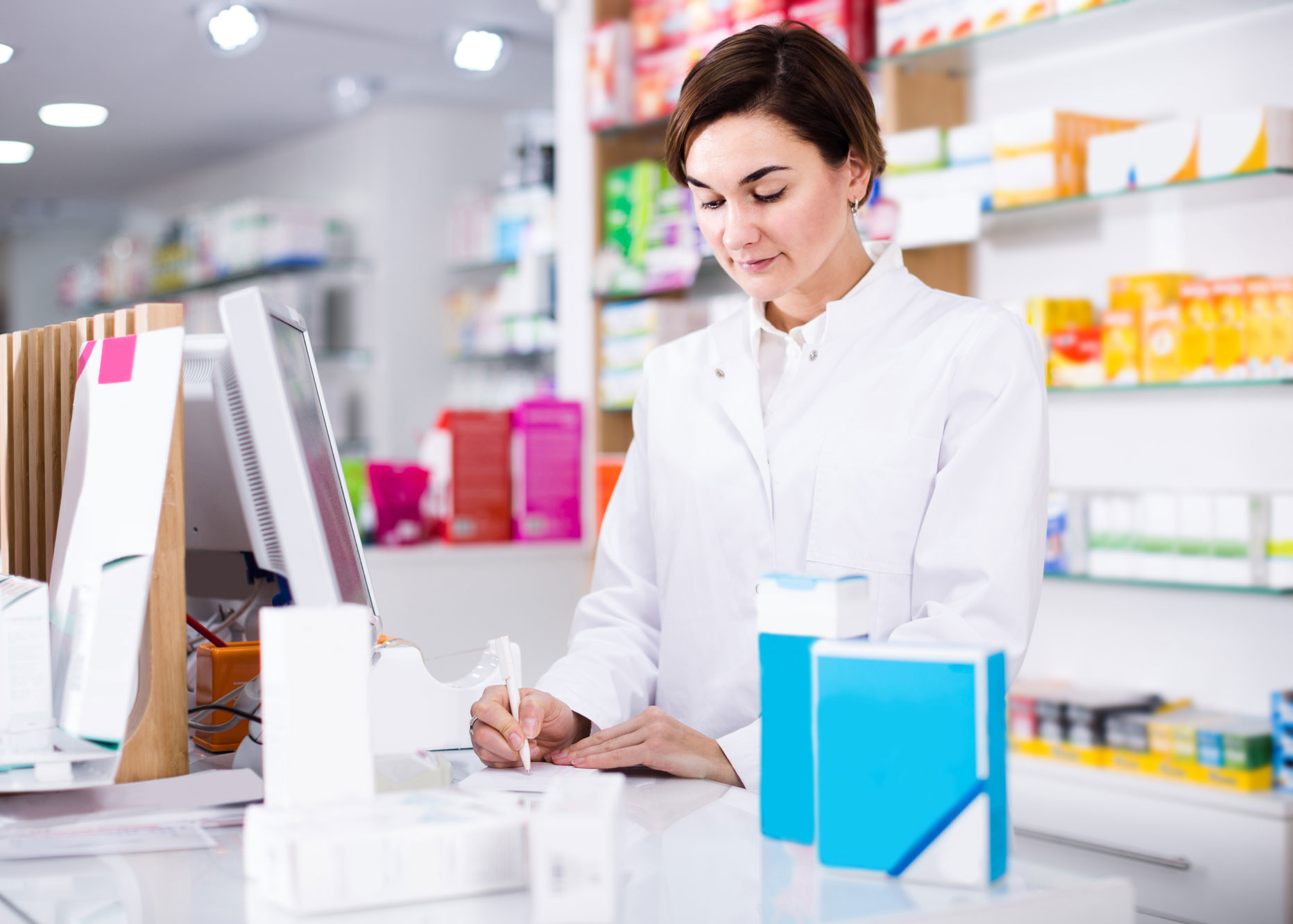 farmaceutka w aptece